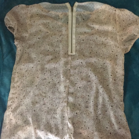 A forever 21 shirt,So cute 😍 - Picture 2 of 2